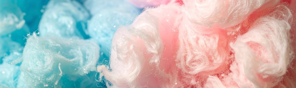 Barbe à papa rose et bleue illustrant les couleurs traditionnellement associées aux filles et aux garçons.